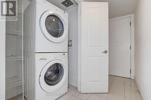 3810 - 50 Town Centre Court, Toronto, ON - Indoor Photo Showing Laundry Room