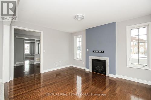 532 Mactier Drive, Vaughan, ON - Indoor Photo Showing Living Room With Fireplace