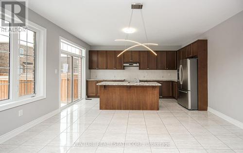 532 Mactier Drive, Vaughan, ON - Indoor Photo Showing Kitchen