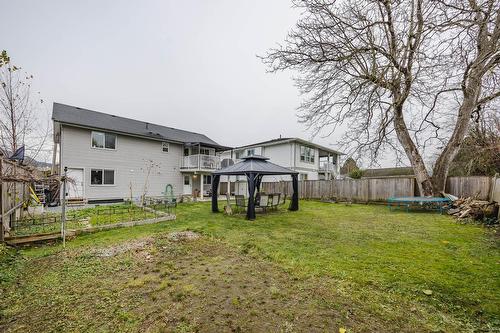 45614 Herron Avenue|Chilliwack Proper West, Chilliwack, BC - Outdoor With Deck Patio Veranda With Backyard