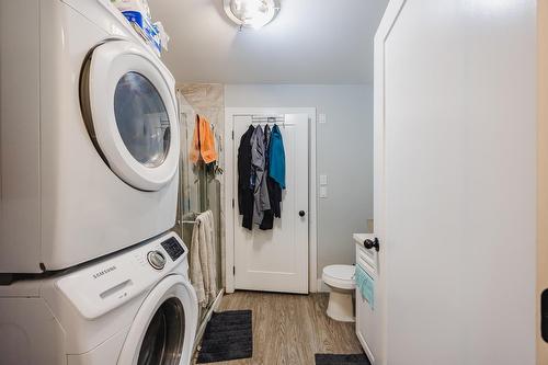 45614 Herron Avenue|Chilliwack Proper West, Chilliwack, BC - Indoor Photo Showing Laundry Room