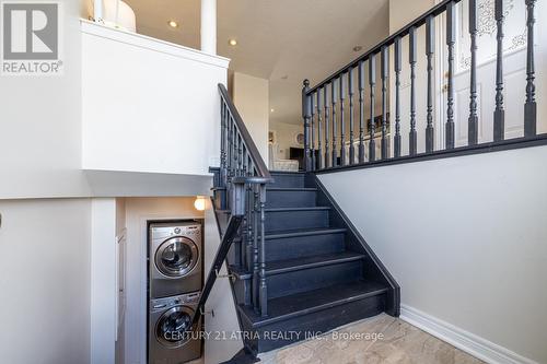 17 Macbride Crescent, Vaughan, ON - Indoor Photo Showing Other Room