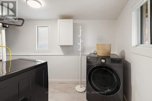 4 Booth Avenue, Kingston (Kingston East (Incl Cfb Kingston)), ON - Indoor Photo Showing Laundry Room