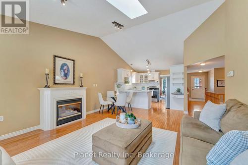 51 Cherry Blossom Circle, Guelph (Village By The Arboretum), ON - Indoor Photo Showing Living Room With Fireplace