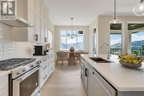 2811 Copper Ridge Drive, West Kelowna, BC - Indoor Photo Showing Kitchen With Double Sink With Upgraded Kitchen