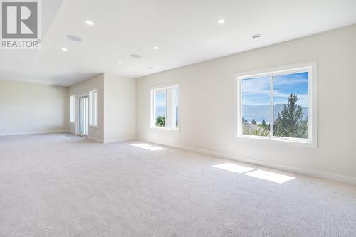 2811 Copper Ridge Drive, West Kelowna, BC - Indoor Photo Showing Other Room