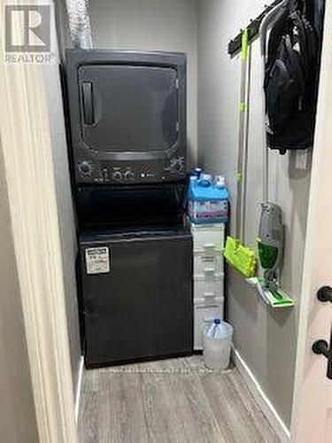 21 Benway Drive, Toronto, ON - Indoor Photo Showing Laundry Room