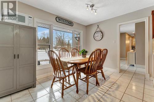 131 Sunnyridge Road, Hamilton, ON - Indoor Photo Showing Dining Room