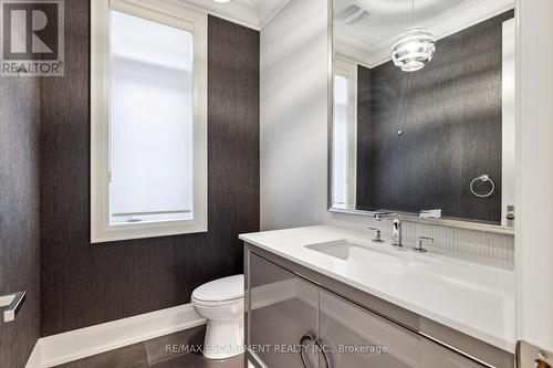 282 Tudor Avenue, Oakville, ON - Indoor Photo Showing Bathroom