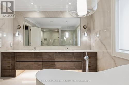 282 Tudor Avenue, Oakville, ON - Indoor Photo Showing Bathroom