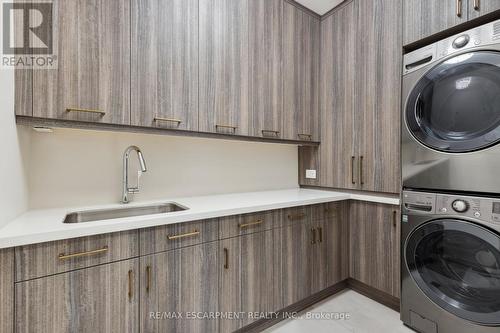 282 Tudor Avenue, Oakville, ON - Indoor Photo Showing Laundry Room