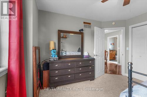 4821 Sherkston Road, Port Colborne, ON - Indoor Photo Showing Bedroom