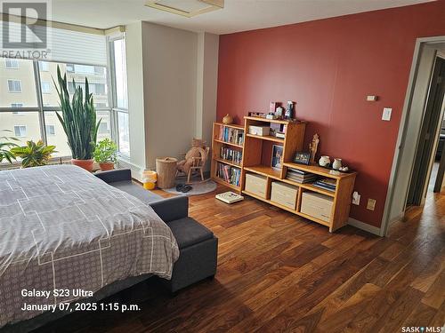 2102 5Th - 315 5Th Avenue N, Saskatoon, SK - Indoor Photo Showing Bedroom