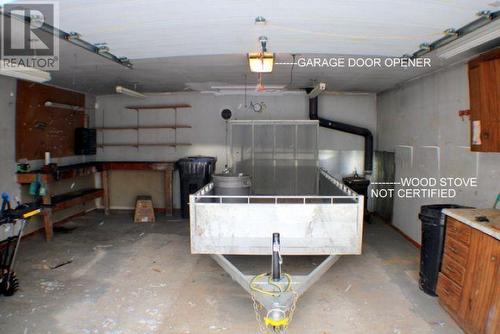 577 Bush St W, Sault Ste Marie, ON - Indoor Photo Showing Garage