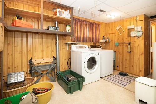 11 Caro Road, Kelowna, BC - Indoor Photo Showing Laundry Room