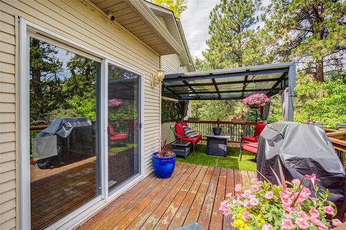 32-2210 Horizon Drive, West Kelowna, BC - Outdoor With Deck Patio Veranda With Exterior