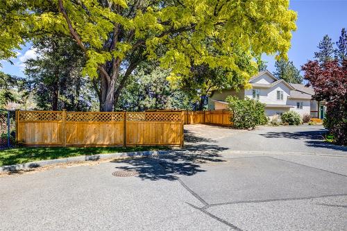 32-2210 Horizon Drive, West Kelowna, BC - Outdoor