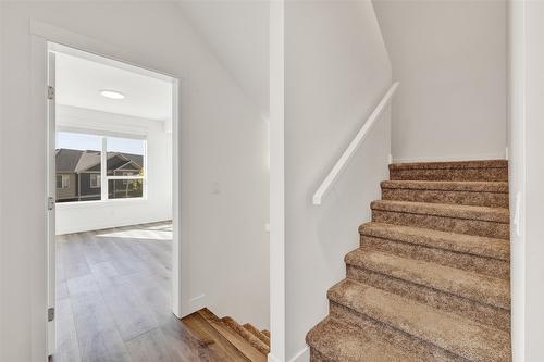 338-610 Academy Way, Kelowna, BC - Indoor Photo Showing Other Room