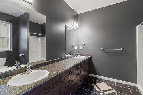 2021 Stagecoach Drive, Kamloops, BC - Indoor Photo Showing Bathroom