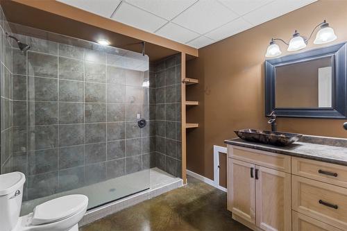 2021 Stagecoach Drive, Kamloops, BC - Indoor Photo Showing Bathroom