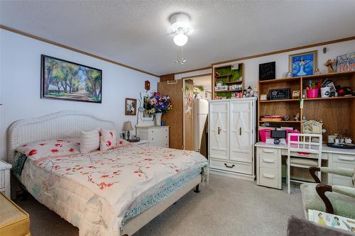 43-1750 Lenz Road, West Kelowna, BC - Indoor Photo Showing Bedroom