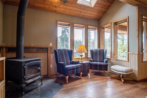 29-10250 Dee Lake Road, Lake Country, BC - Indoor With Fireplace