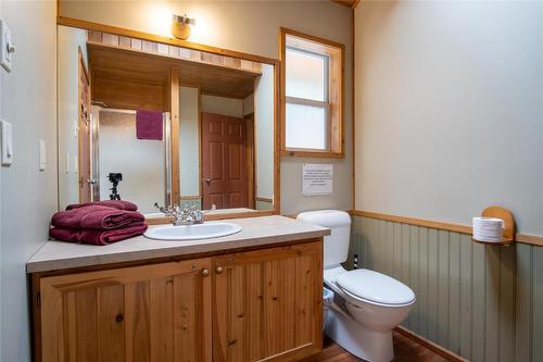 29-10250 Dee Lake Road, Lake Country, BC - Indoor Photo Showing Bathroom