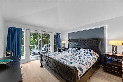 4187 Gallaghers Crescent, Kelowna, BC - Indoor Photo Showing Bedroom