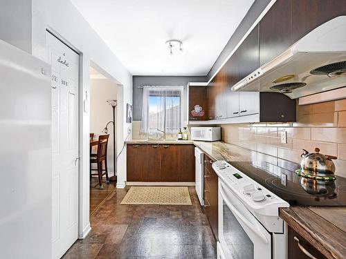 Kitchen - 303-3175 Rue Des Émeraudes, Longueuil (Saint-Hubert), QC - Indoor Photo Showing Kitchen