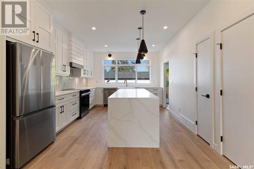 1407 12Th Street E, Saskatoon, SK - Indoor Photo Showing Kitchen With Upgraded Kitchen