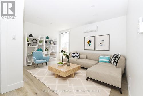 13 Westinghouse Avenue, Hamilton (Gibson), ON - Indoor Photo Showing Living Room