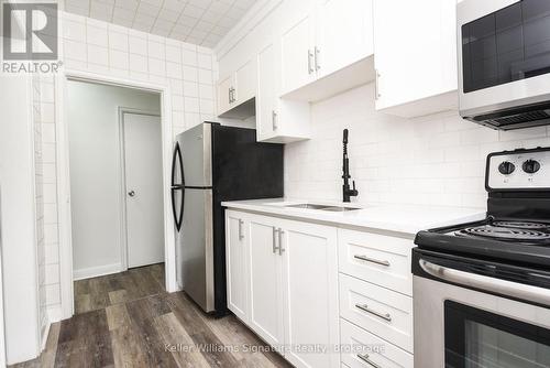 145 Victoria Avenue S, Hamilton (Stinson), ON - Indoor Photo Showing Kitchen