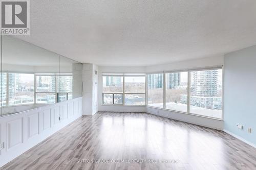 1402 - 2269 Lake Shore Boulevard W, Toronto, ON - Indoor Photo Showing Other Room