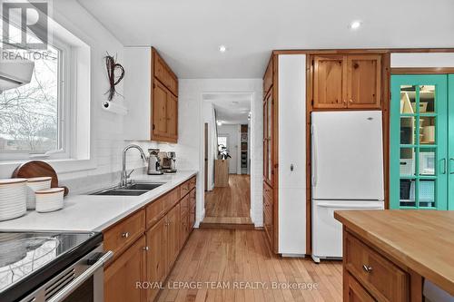 251 Iona Street, Ottawa, ON - Indoor Photo Showing Kitchen With Double Sink