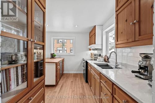 251 Iona Street, Ottawa, ON - Indoor Photo Showing Kitchen With Double Sink With Upgraded Kitchen