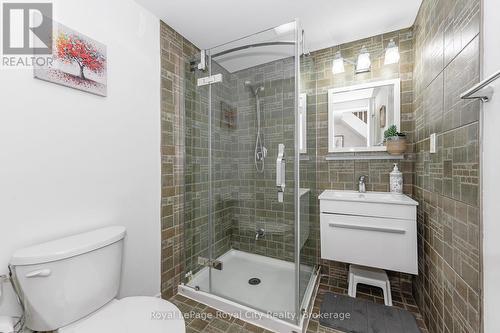 10 Freshmeadow Way, Guelph (Parkwood Gardens), ON - Indoor Photo Showing Bathroom