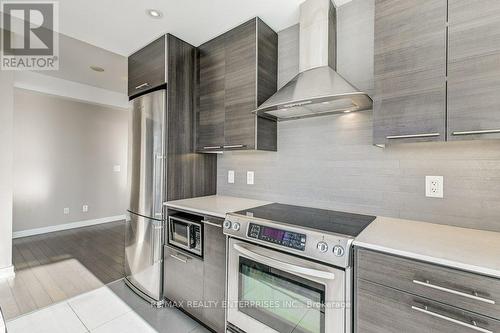 1413 - 1 Market Street, Toronto, ON - Indoor Photo Showing Kitchen With Upgraded Kitchen