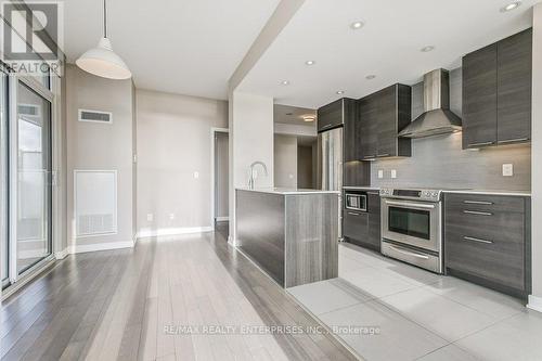 1413 - 1 Market Street, Toronto, ON - Indoor Photo Showing Kitchen With Upgraded Kitchen