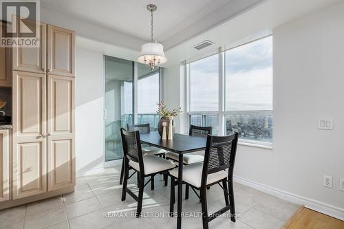 2402 - 61 Town Centre Court, Toronto, ON - Indoor Photo Showing Dining Room