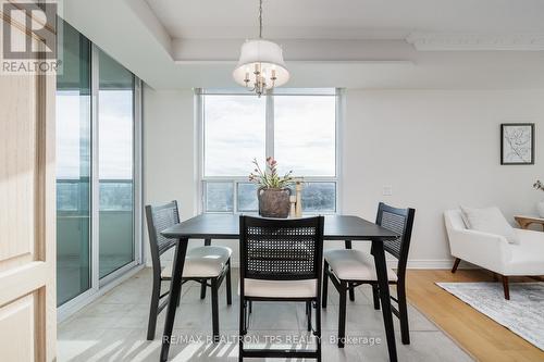 2402 - 61 Town Centre Court, Toronto, ON - Indoor Photo Showing Dining Room