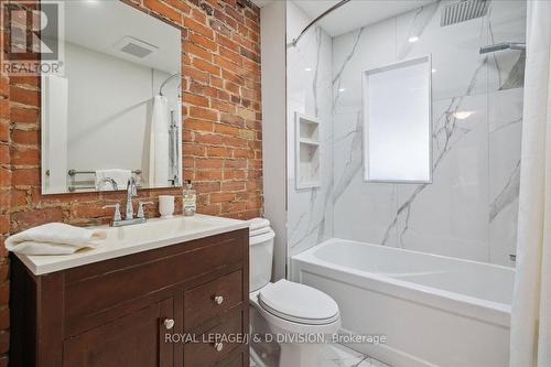 220 Fern Avenue, Toronto, ON - Indoor Photo Showing Bathroom