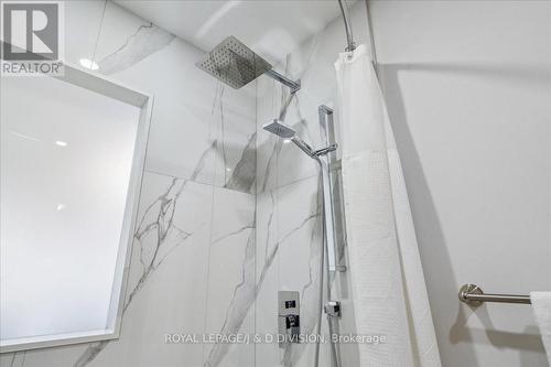 220 Fern Avenue, Toronto, ON - Indoor Photo Showing Bathroom