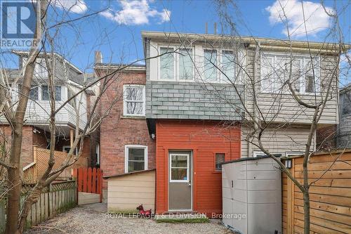 220 Fern Avenue, Toronto, ON - Outdoor