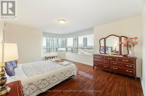 1705 - 35 Kingsbridge Garden Circle, Mississauga, ON - Indoor Photo Showing Bedroom