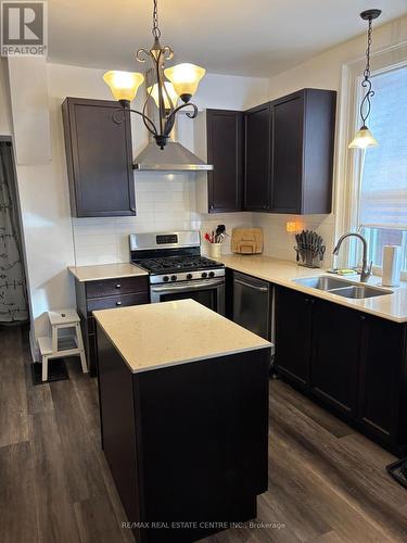 8 Church Street, Orangeville, ON - Indoor Photo Showing Kitchen With Double Sink