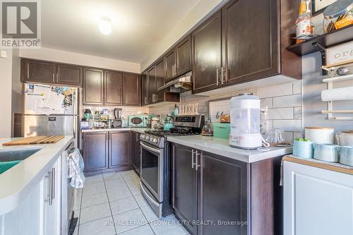 240 Palmer Lane, Woodstock, ON - Indoor Photo Showing Kitchen