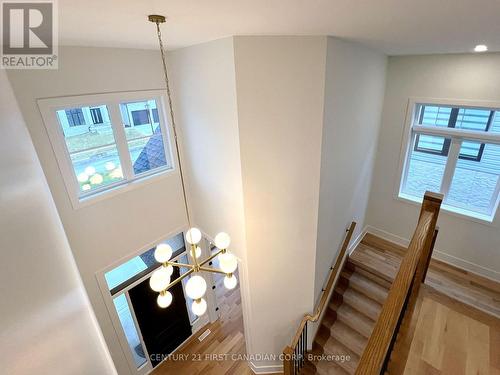 877 Eagletrace Drive, London, ON - Indoor Photo Showing Other Room