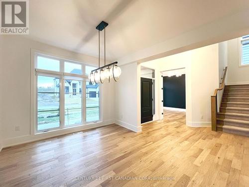 877 Eagletrace Drive, London, ON - Indoor Photo Showing Other Room