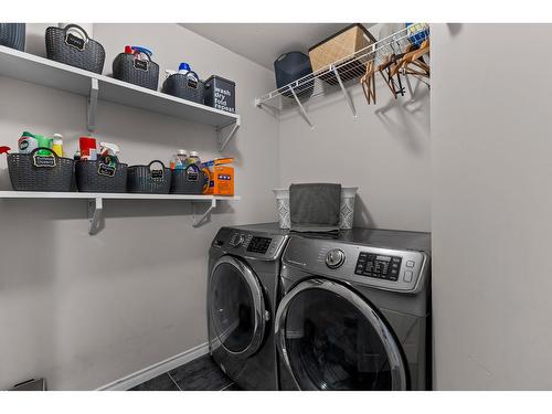 8484 215B Street, Langley, BC - Indoor Photo Showing Laundry Room