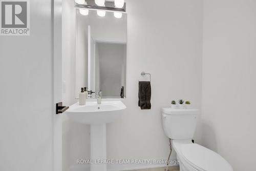 313 Raheen Court, Ottawa, ON - Indoor Photo Showing Bathroom